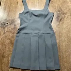 GU プリーツジャンバースカート　グレー