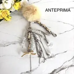 美品⭐︎アンテプリマ⭐︎キーホルダー チャーム ファー+チェーン/ビーズのサムネイル