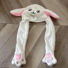 ウサギの耳付きフリース帽子