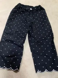 110サイズ 黒 水玉模様 長ズボン