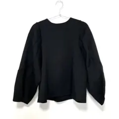 黒 ボリュームスリーブ 長袖トップス 新品タグ付き