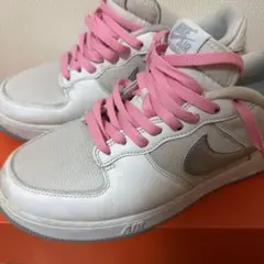 NIKE AIR FORCE 1 スニーカー