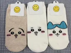 韓国限定　ちいかわ　ハチワレ　うさぎ　靴下セット