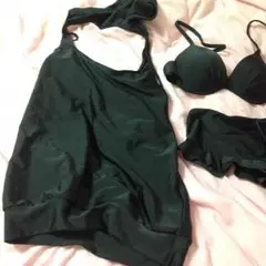 コメントで込！四点セット！ 値下げ！水着 フード付き フリル 黒 ブラック