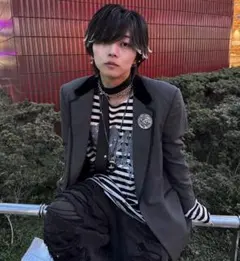 即日発送❗️GRANCY 総柄ラインストーングラフィックロンT ブラック ボーダー