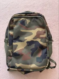 Herschel KASLO ハーシェル　迷彩リュック 新品未使用　中型のサムネイル