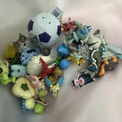 ポケモンフィギュアセット ボール型ケース付き