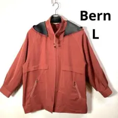 b882 Bern M〜L ジャンパー　アウター　2way 秋　冬　フード取外可