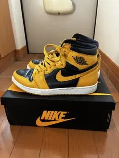 NIKE Air Jordan 1 レトロ　イエロー/ブラック　ポレン