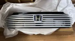 ホンダ ヴェゼル フロントグリルのサムネイル