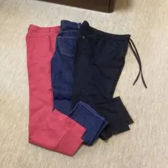 GU 、H&M パンツ Sサイズ　　　　3点セット デニム 赤　黒