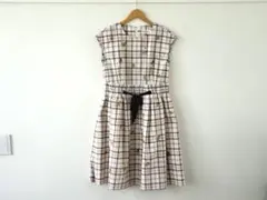美品 ボンメルスリー ワンピース 半袖 ノースリーブ 花柄 チェック 38のサムネイル