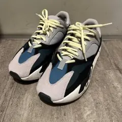 YEEZY Boost 700 