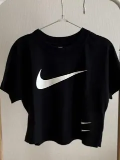NIKE クロップド丈 Tシャツ ブラック Mのサムネイル