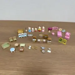 ミニチュア　フィギュアと家具　セット