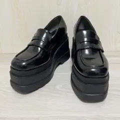 未使用級　トリプルソール×スクエアトゥ 厚底 コインローファー　黒　エナメル