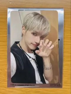 ATEEZ 映画 入場者特典 第1弾 日本限定 トレカ ウヨン