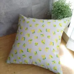 【ハンドメイド】クッションカバー（45㎝×45㎝）　ミモザ（グレー）