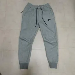 Nike テックフリース