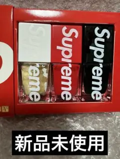 【新品未使用】SUPREME コラボ ネイルポリッシュ Supremeとパット・マクグラスのコラボでブランド初のネイル