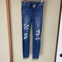 American Eagle スキニーデニム ダメージ加工のサムネイル