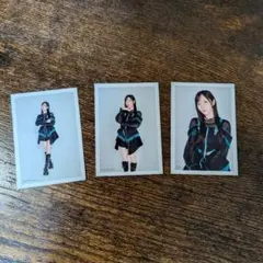真中まな　黒衣装ステッカー　3枚セット