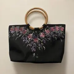ハンドメイド　花柄トールペイントバッグ 木製ハンドル　ブラック　トートバッグ