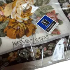 Yves Saint Laurent ハンカチ 花柄 イブサンローラン　スカーフのサムネイル
