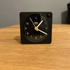BC02XB BRAUN Analog Alarm Clock ブラック