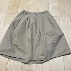 ベージュ スカート　サイズ120cmのサムネイル