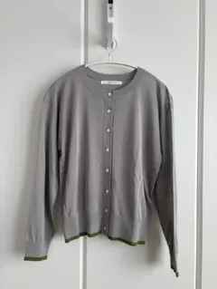 Lugnoncure クルーネック カーディガン