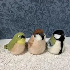 ニット製 ペンギンのぬいぐるみ 4体セット - メルカリ