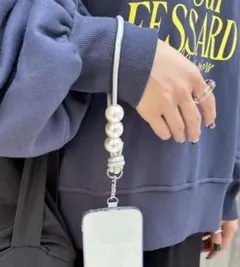 【新品未使用】Discoat スマホストラップ パール シルバー