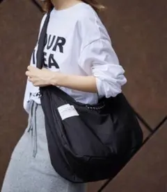 BETTER THAN GOOD PADDED ROUND BAGのサムネイル