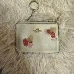 COACH 花柄パスケース