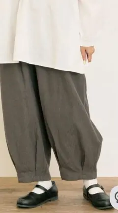 Samansa Mos2 ストライプツイル裾タックパンツ