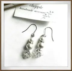 No.1297 雪だるまピアス　雪だるまイヤリング　ハンドメイド　キラキラピアス