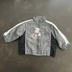 ★新品★ アウター　ジャンパー　ジャケット　90㎝