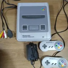Nintendo SUPER FAMICOM 本体とコントローラー2つ
