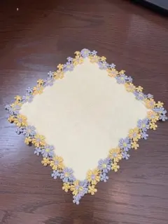 近沢レースハンカチ　花花　used