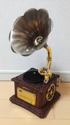 Hofeinz レトロ　蓄音機型プレーヤー メルカリ
