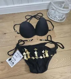 d.i.a. 『希少』黒ビキニ ゴールドロゴ 収納ケース付き