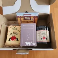 カルディねこの日バッグプレミアム　ステンレスミニボトル　紅茶セット　カレンダー