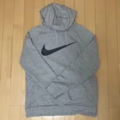 NIKE ナイキ　パーカー　キッズ　トップス
