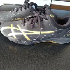 ASICS LAZERBEAM キッズスニーカー ブラック/ゴールド