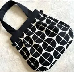 ハンドメイド　グラニーバッグ　バルーンバッグ　トートバッグ　ショルダー　チーズ