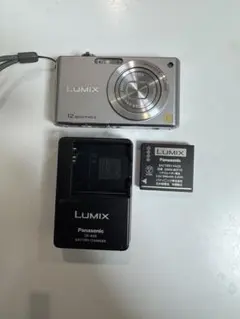 パナソニック LUMIX DMC-FX40 コンパクトデジタルカメラ 充電器付のサムネイル