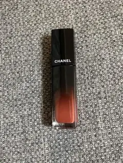 CHANEL ルージュ アリュール ラック 83 ベージュスクレ