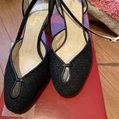 美品　ワールド　レザー　本革　ヒール　23.5cmのサムネイル