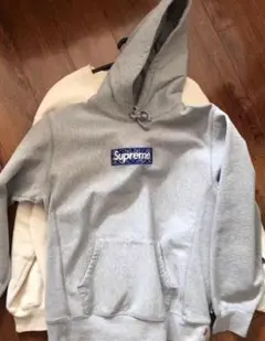 Supreme グレー フード付きスウェット